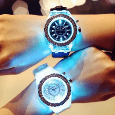 Selvlysende armbåndsur