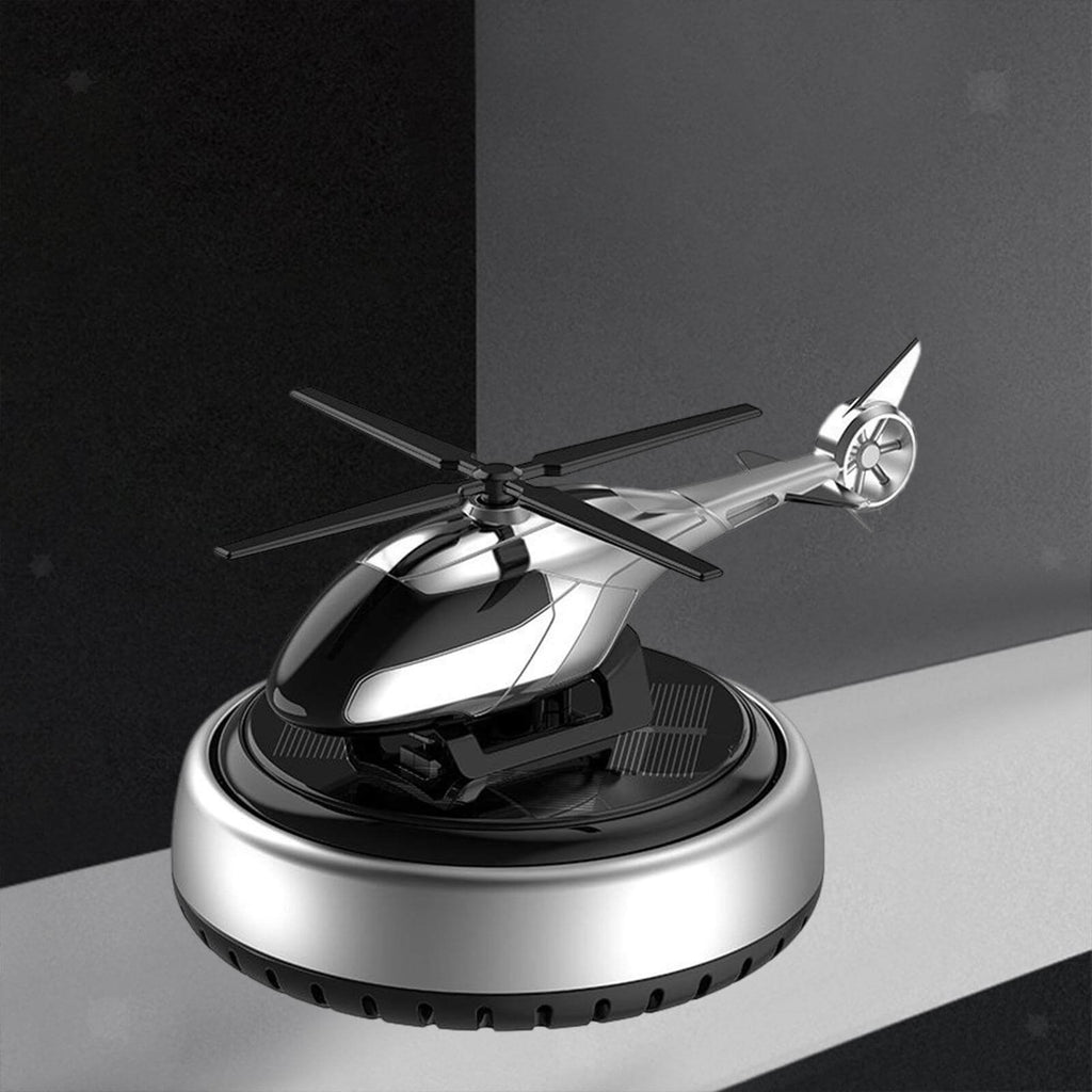 Helikopter bilduft med solcellepanel