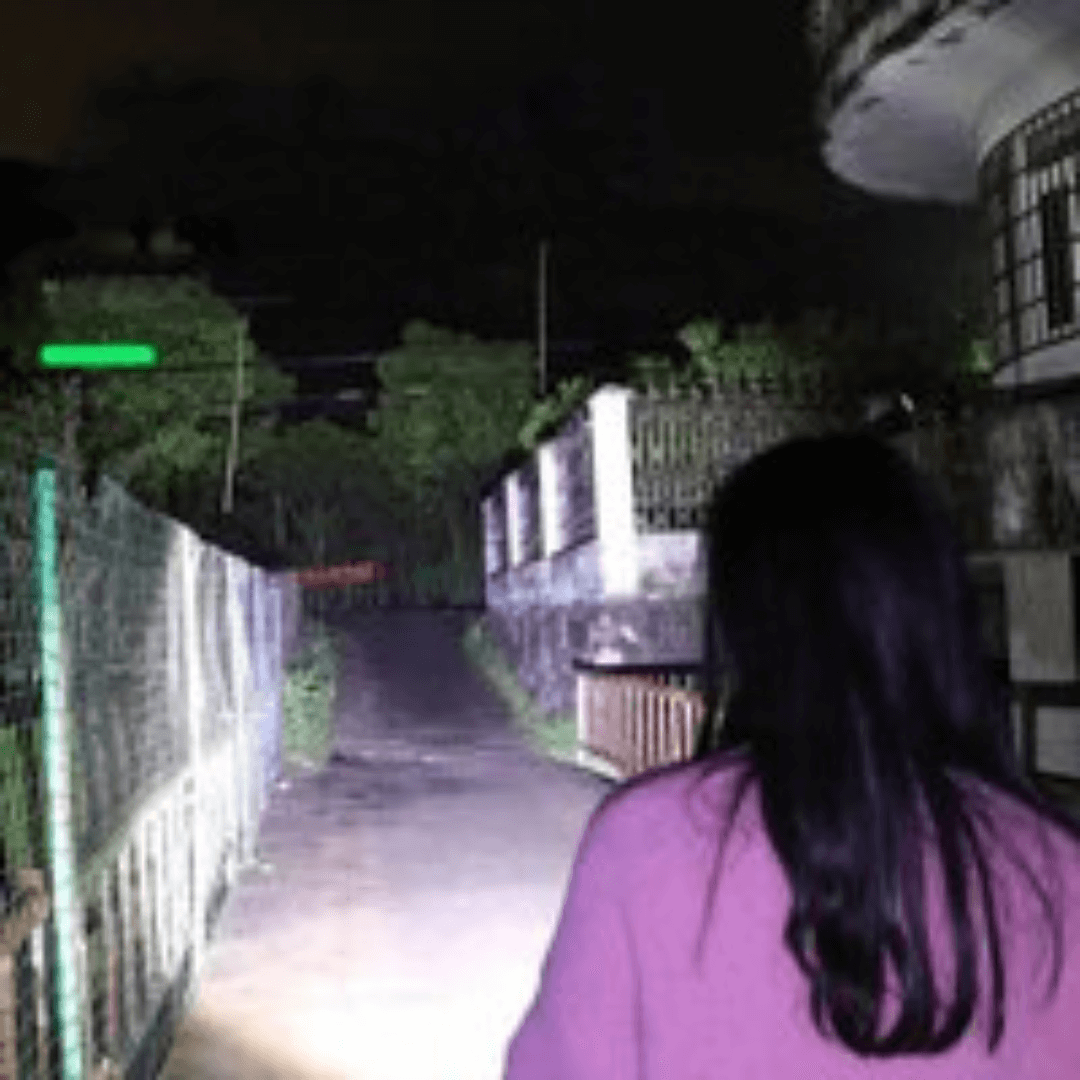 P1000 oppladbar LED-lommelykt