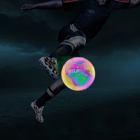 Selvlysende fotball