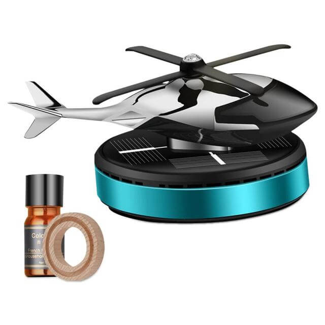 Helikopter bilduft med solcellepanel
