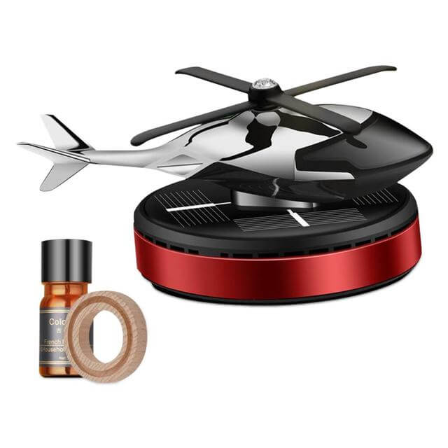 Helikopter bilduft med solcellepanel