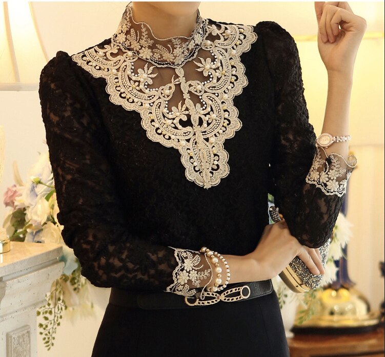 Broderte bluser til damer