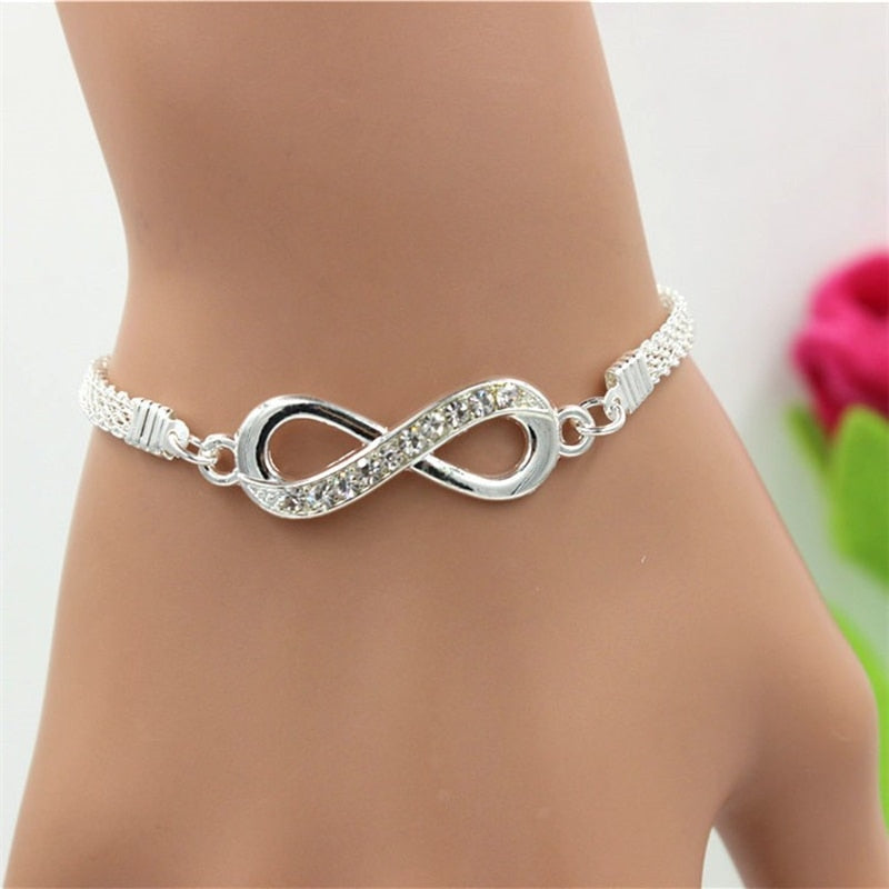 Infinity-armbånd – Smykket for uendelig kjærlighet