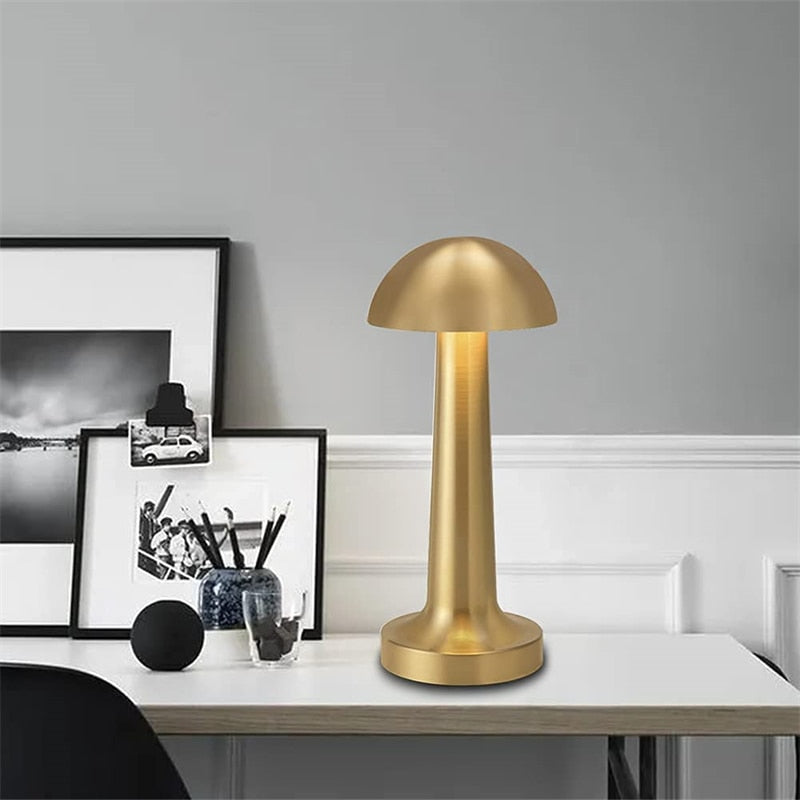 Oppladbar berøringsbordlampe