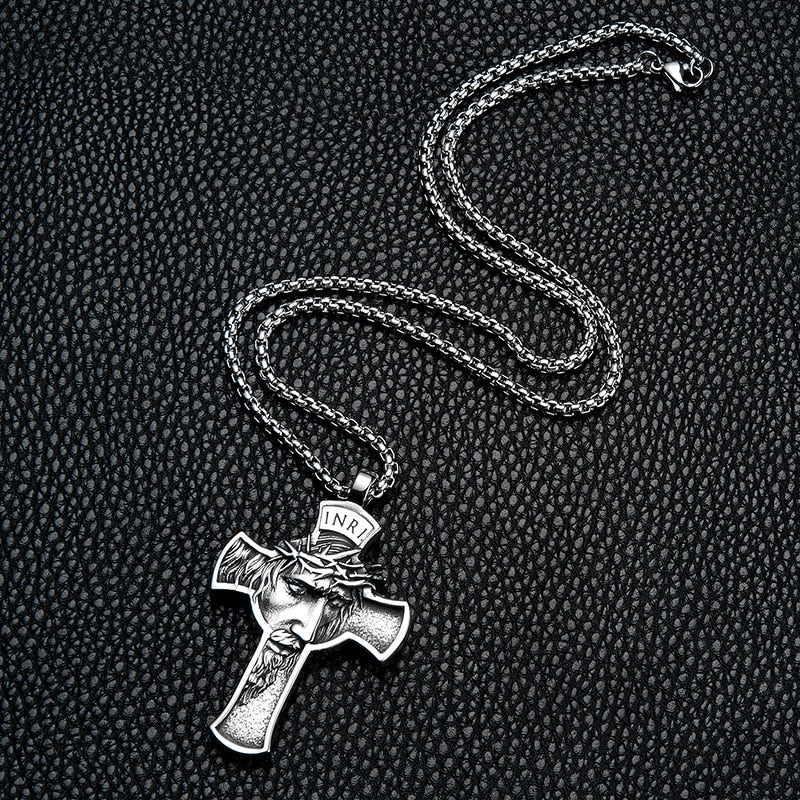 Jesuskors-halskjede