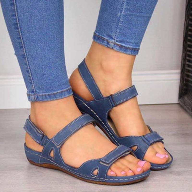 Flate uformelle sandaler med borrelås