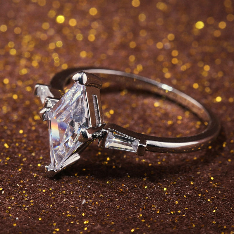 Hesteøye Solitaire Forlovelsesring