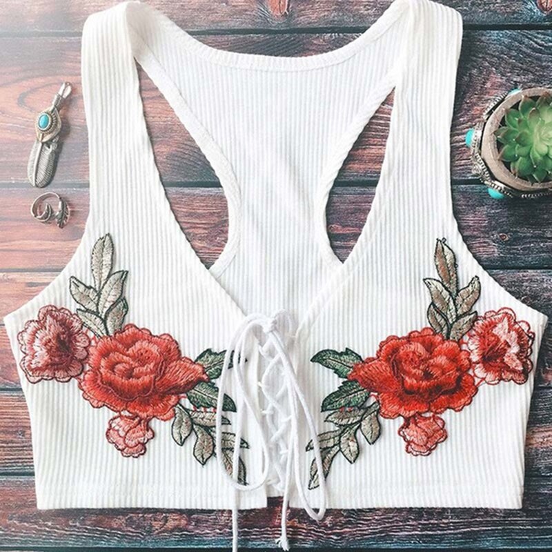 Sexy retro-brodert stroppetopp