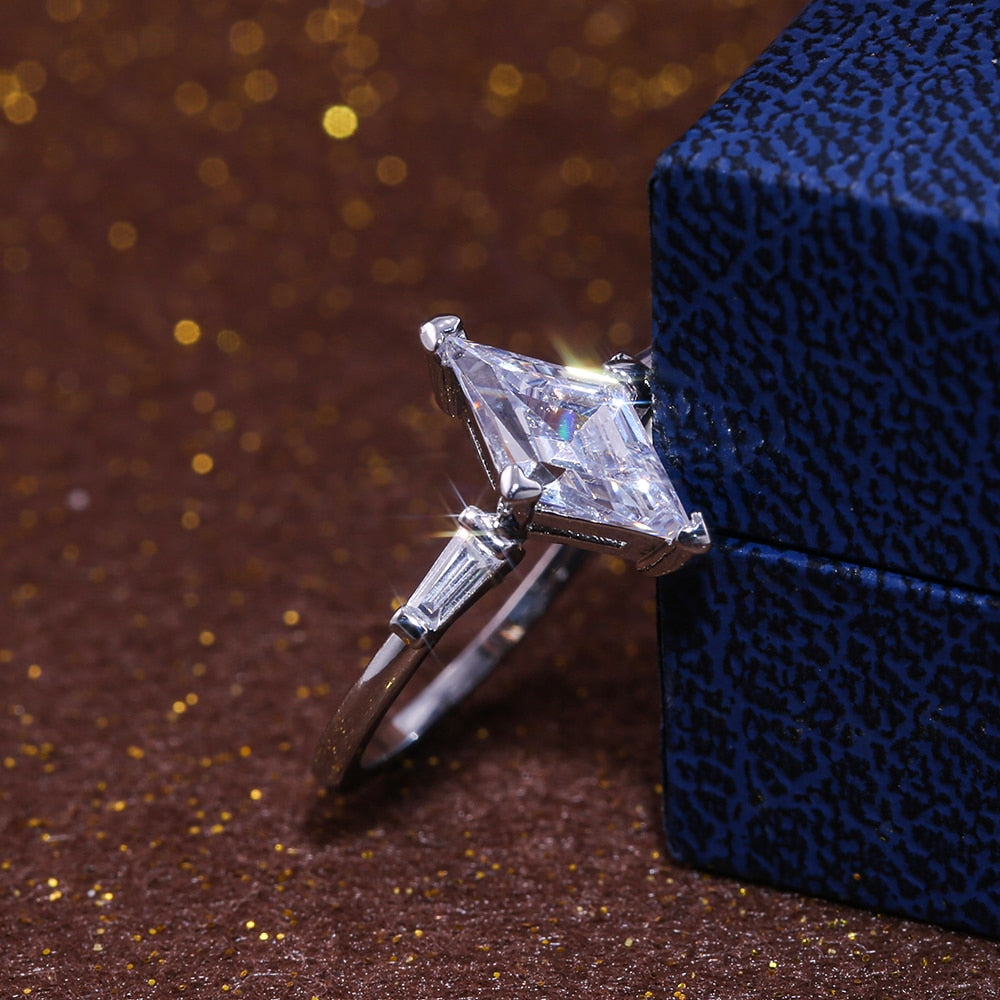 Hesteøye Solitaire Forlovelsesring