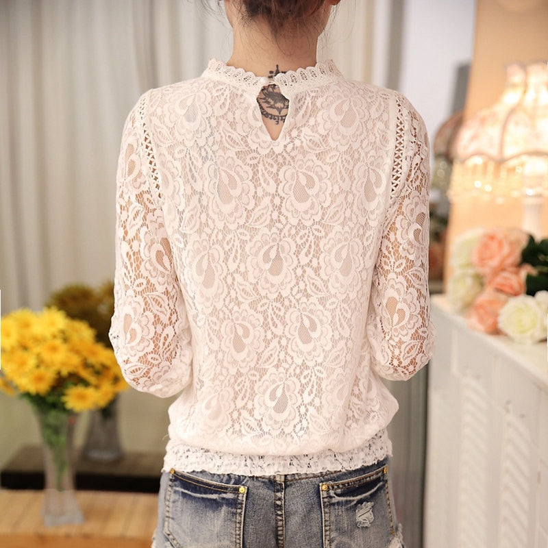 Langermet chiffon blonder hekletopp