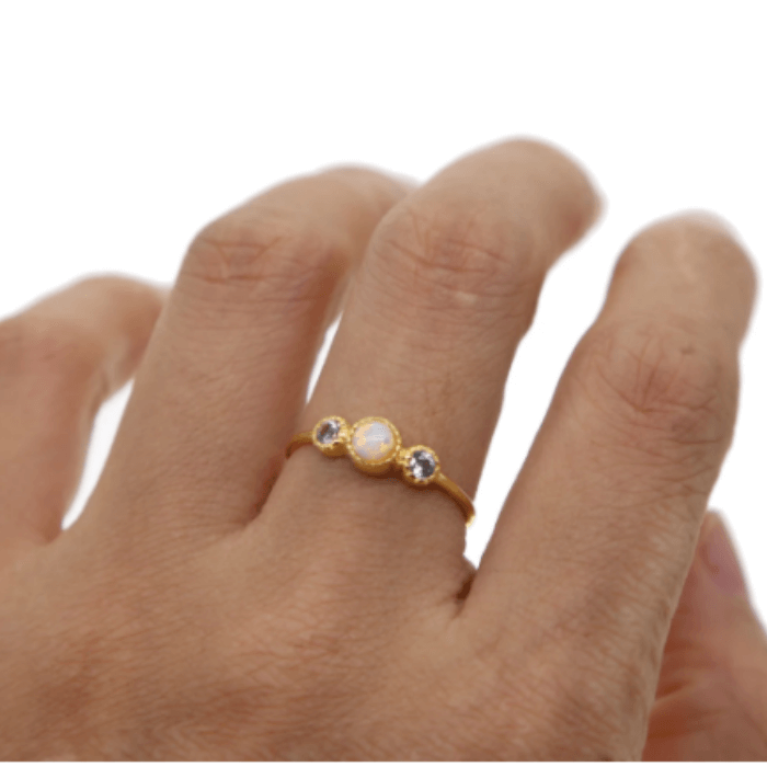 Månesteins-perle-ring