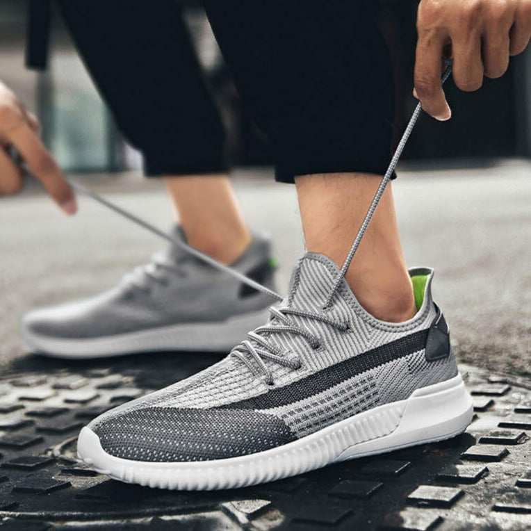 Sneakers i vevd mesh for menn