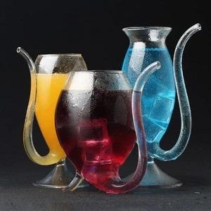 Glasskopp med sugerør