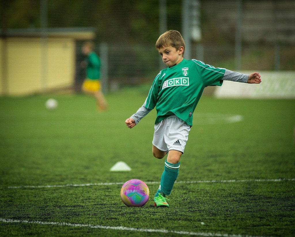 Selvlysende fotball