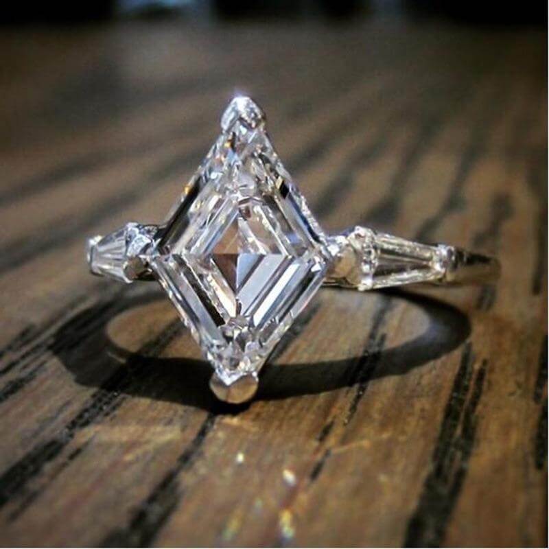 Hesteøye Solitaire Forlovelsesring