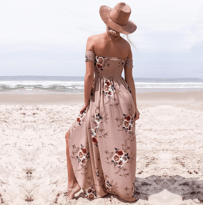 Blomstret off-shoulder omslagskjole i maxi-lengde