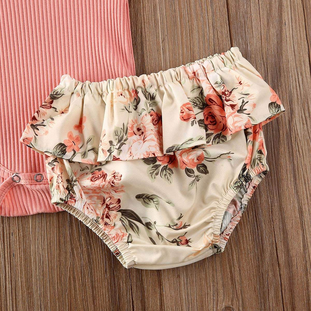 Riflet, ribbestrikket, blomstret shortssett