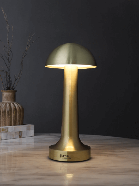 Oppladbar berøringsbordlampe