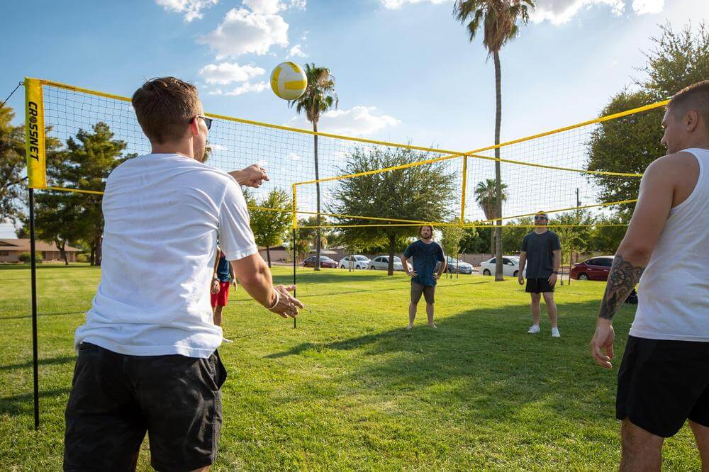 Firesidig nett til crossvolleyball
